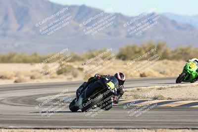 media/Dec-06-2025-CVMA (Sat) [[4a896cc04c]]/Race 8- Formula 40 MW and LW/